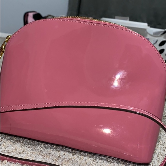 Michael Kors cross body purse!! - Picture 4 of 6